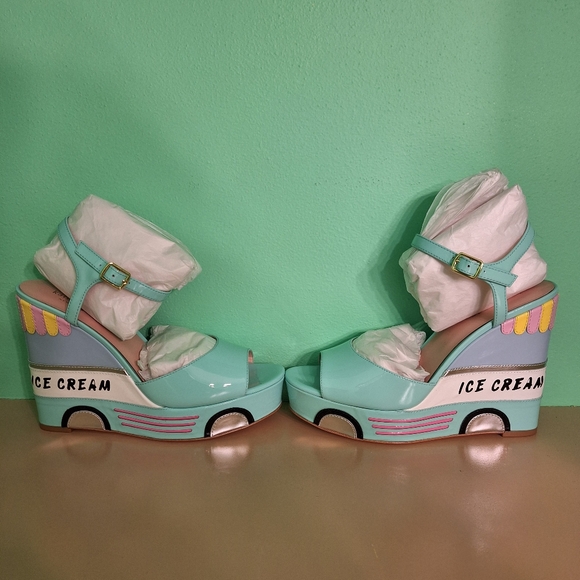 Dotty Ice Cream Wedges - Picture 8 of 12